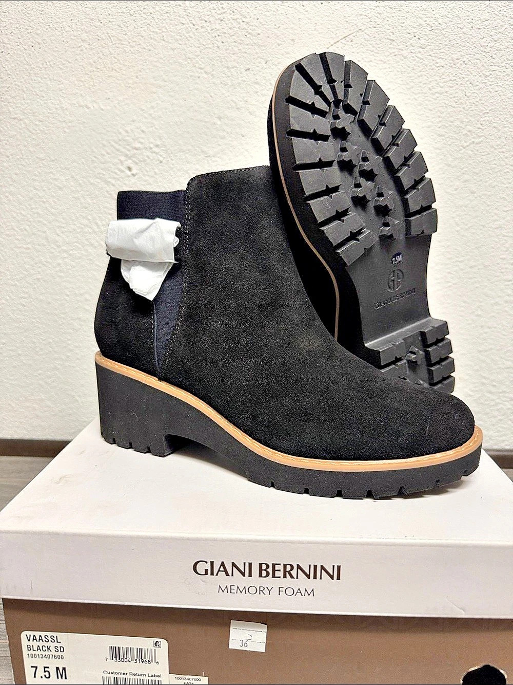 Giani Bernini Vaass Wedge Booties Black & Brown